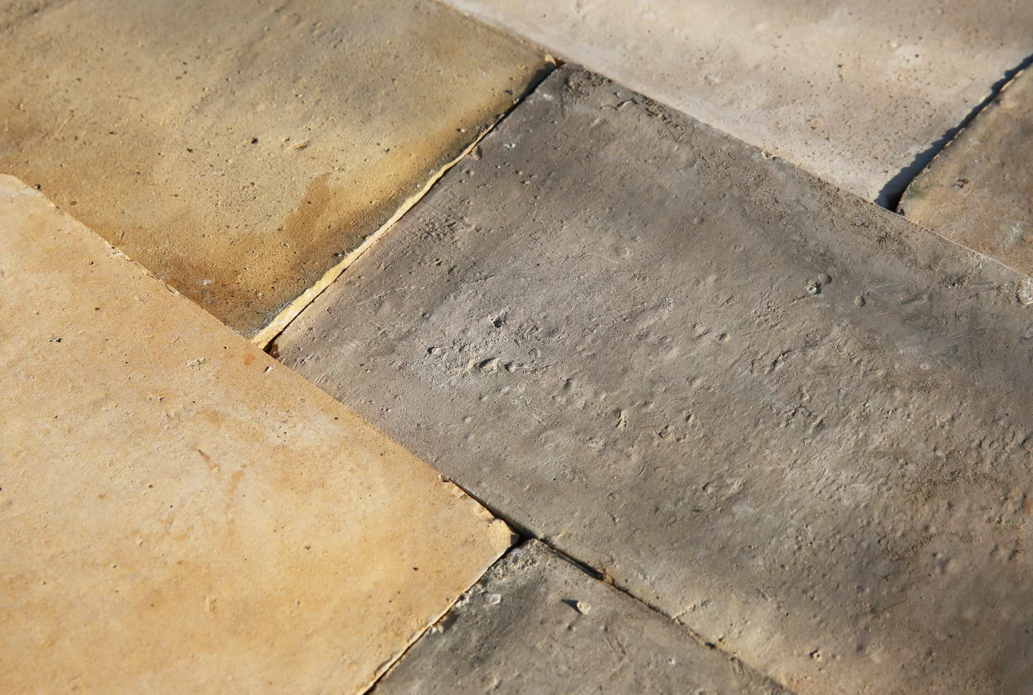 antique parfeuilles of terracotta