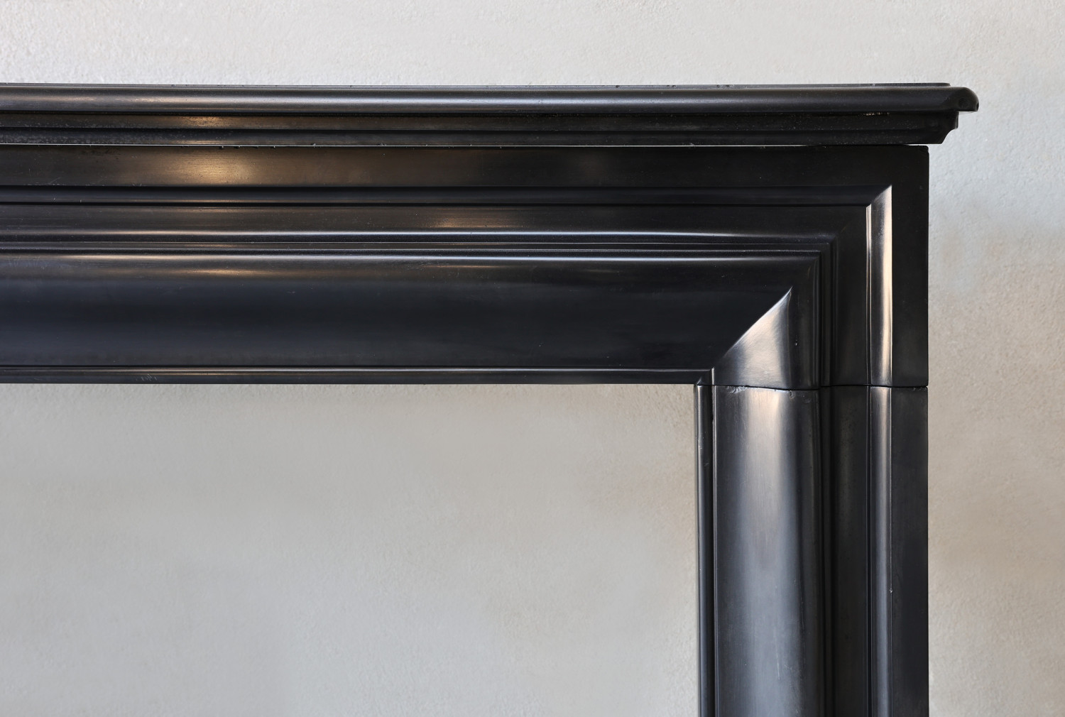 Louis XVI style chimney