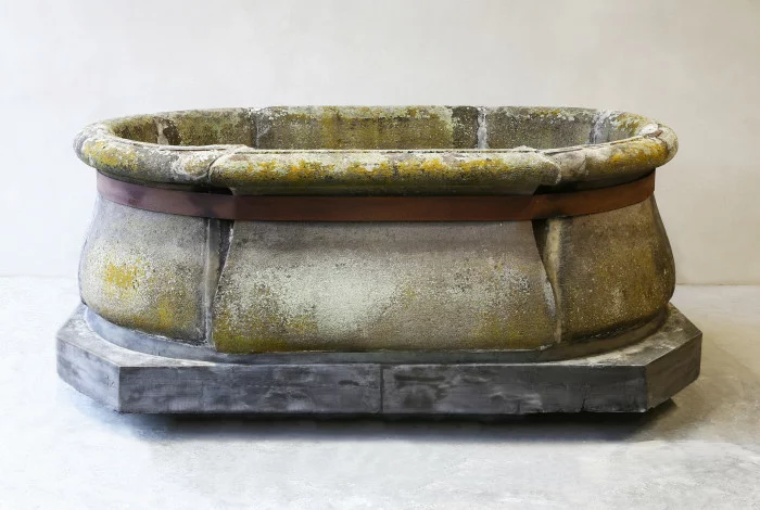 Antique wellhead french limestone