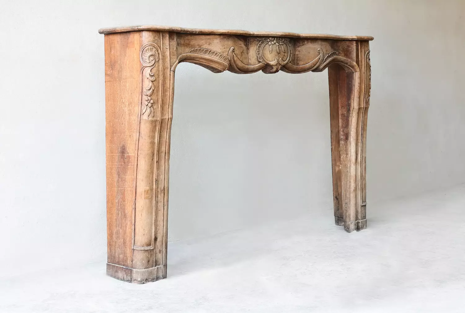 reclaimed chestnut wooden mantel