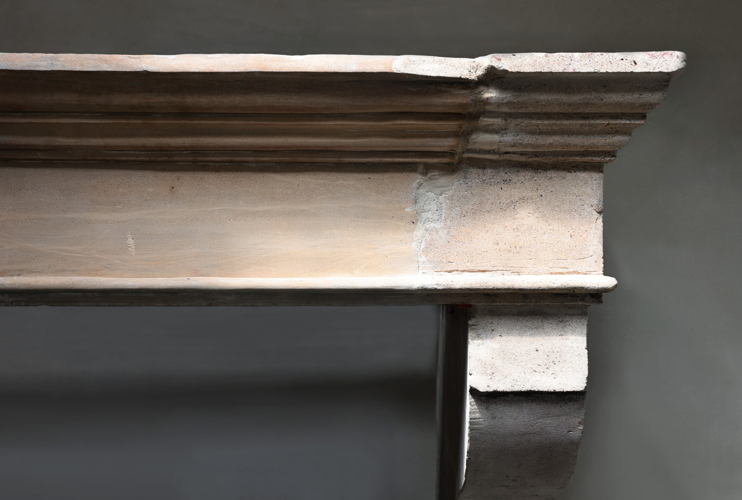 Campagnarde style fireplace