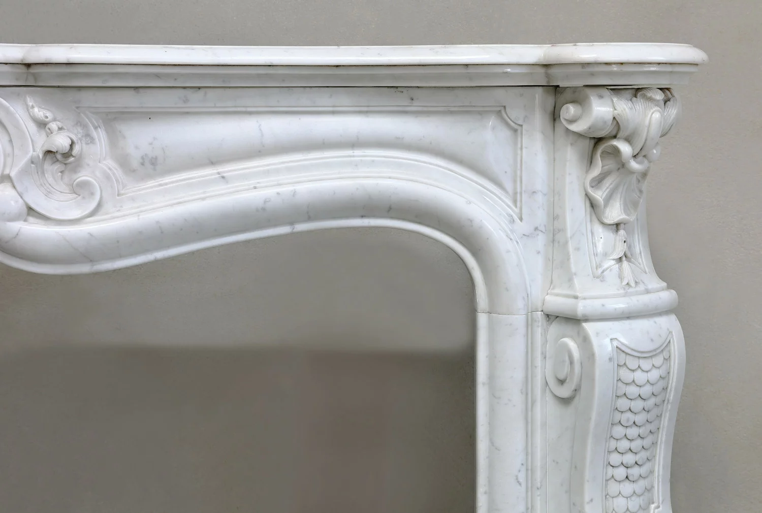 Louis XV style chimney