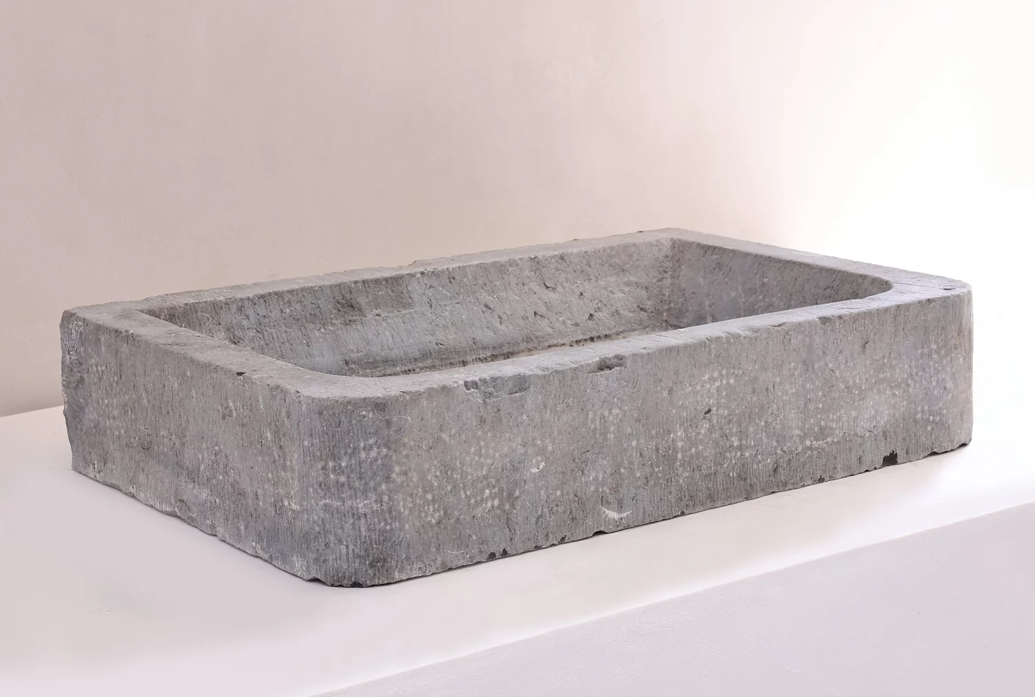 reclaimed sink of Belgian bluestone