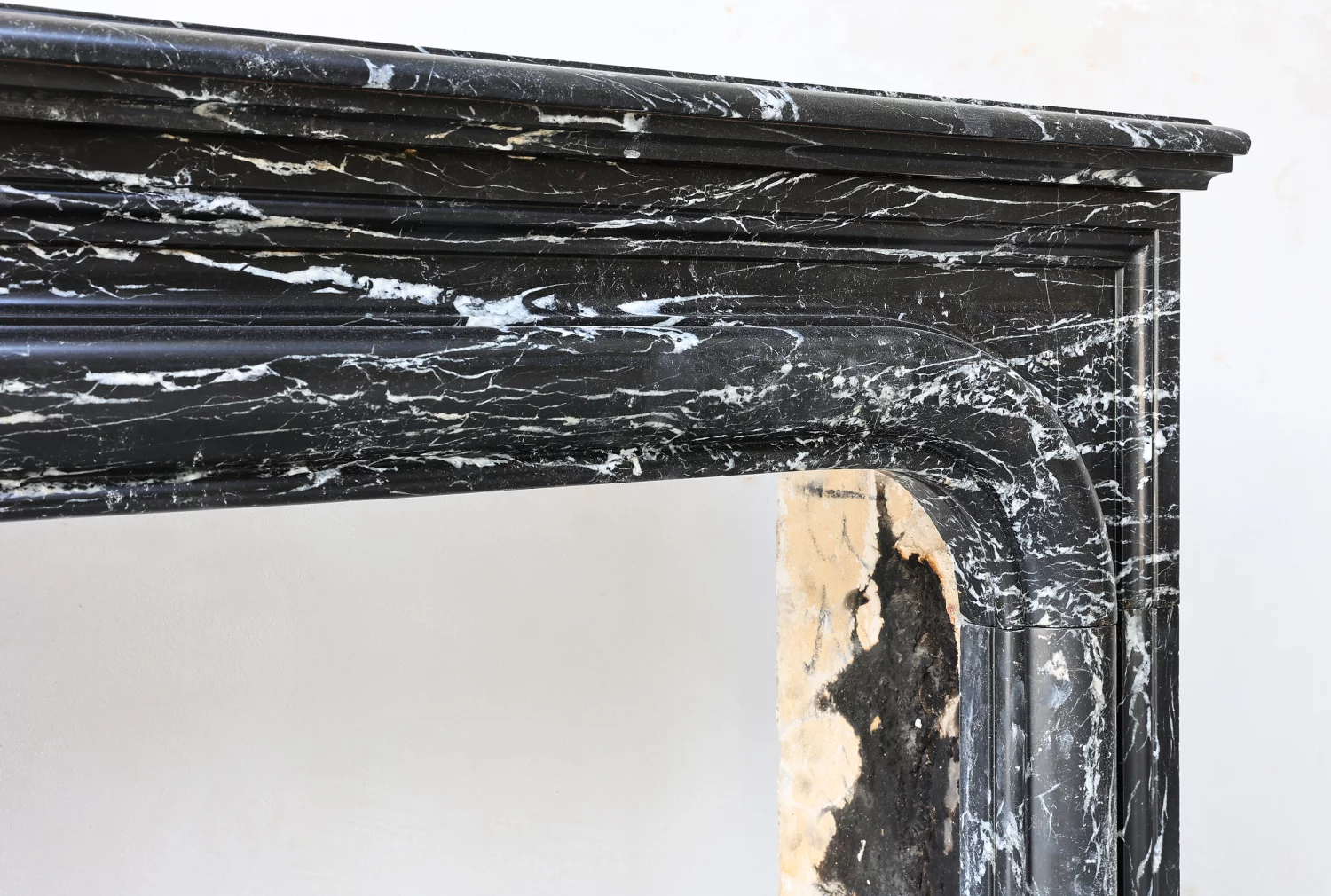 19th century mantle