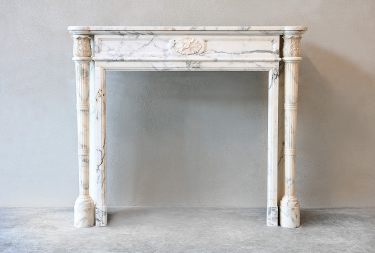 Antique marble chimneypiece