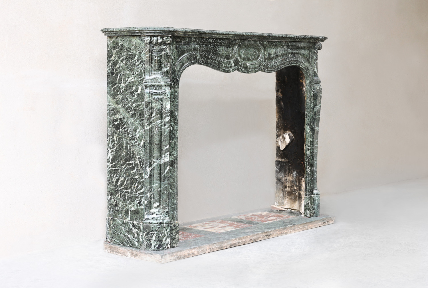 pompadour style fireplace