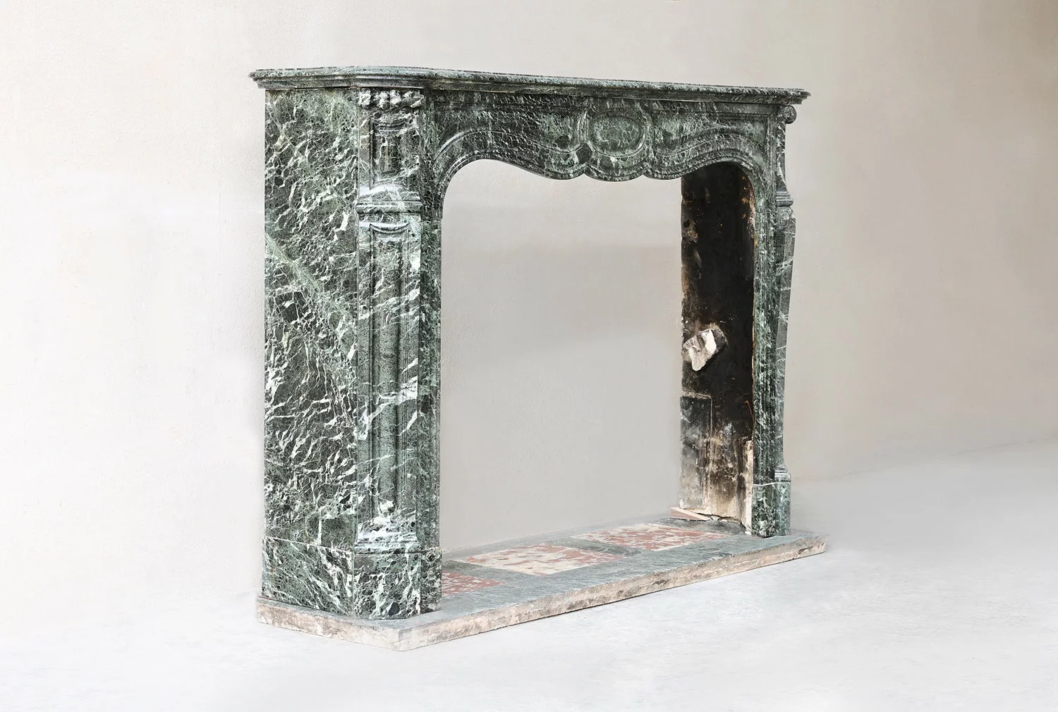 pompadour style fireplace