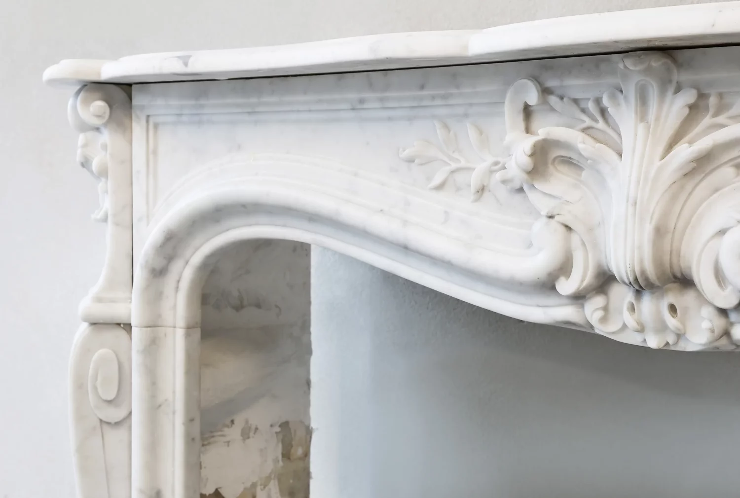 Louis XV mantel