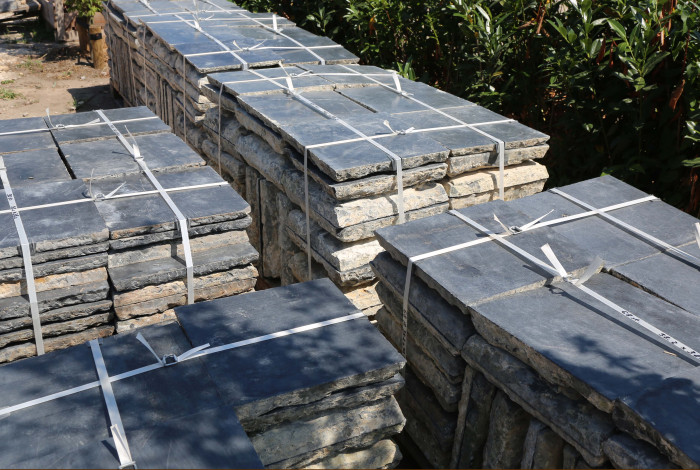 old-black-marble-floor